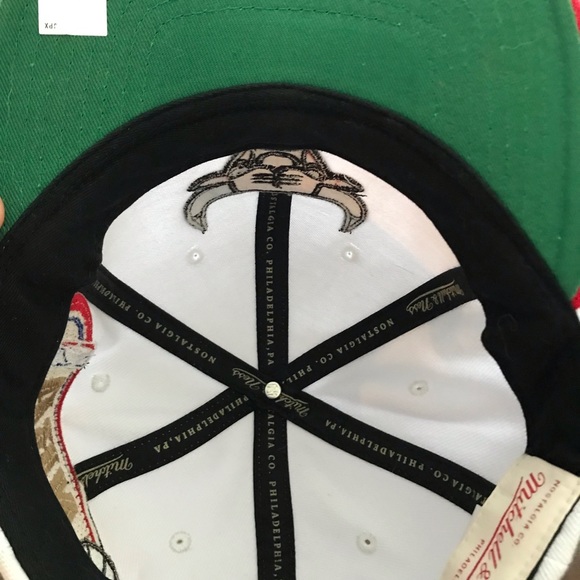 Mitchell and Ness red/white Chicago Bulls 1998 NBA finals snapback BRAND NEW - Picture 6 of 6